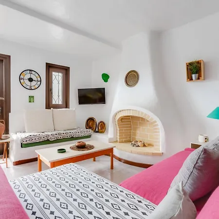 Casa Nini - 6 Com Ac E A 100 M Da Mónica Isabel