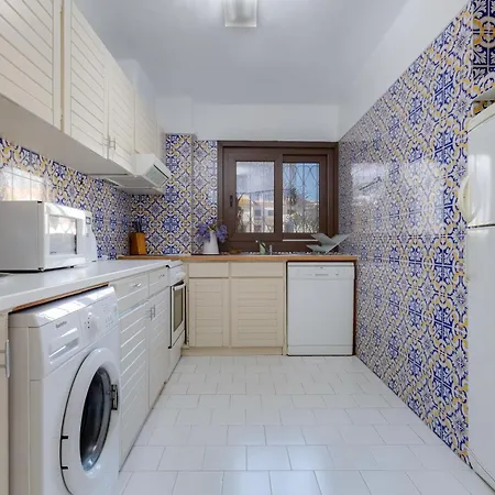 Casa Nini - 6 Com Ac E A 100 M Da Monica Isabel *